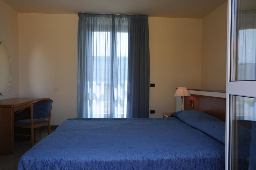 Continental Resort Tirrenia Εξωτερικό φωτογραφία
