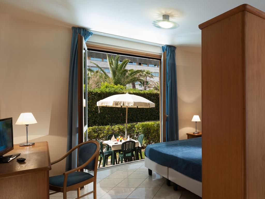 Continental Resort Tirrenia Δωμάτιο φωτογραφία